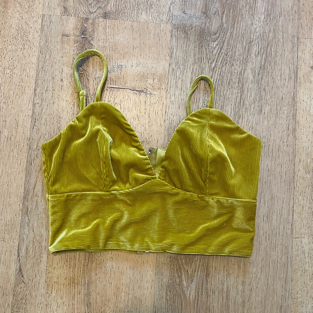 Rust yellow tiger mist crop top